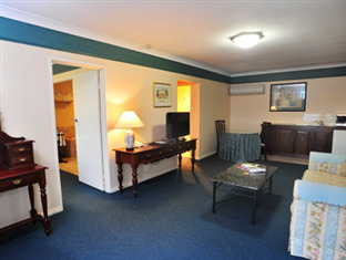 Clifton & Grittleton 3* Bunbury