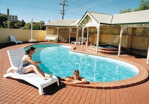 Clifton & Grittleton Hotel 3*